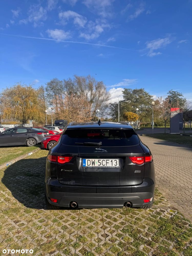 Jaguar F-Pace 2.0 i4P AWD Prestige - 3