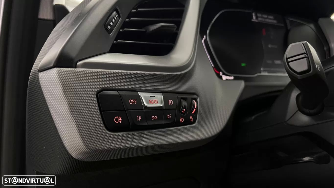 BMW 116 d Auto - 23