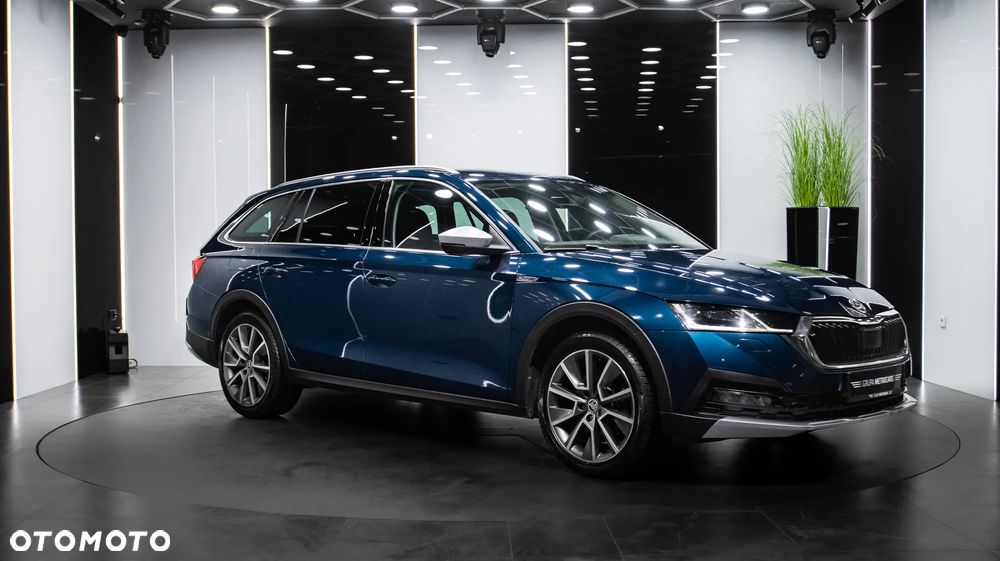 Skoda Octavia 2.0 TSI 4x4 Scout DSG - 9