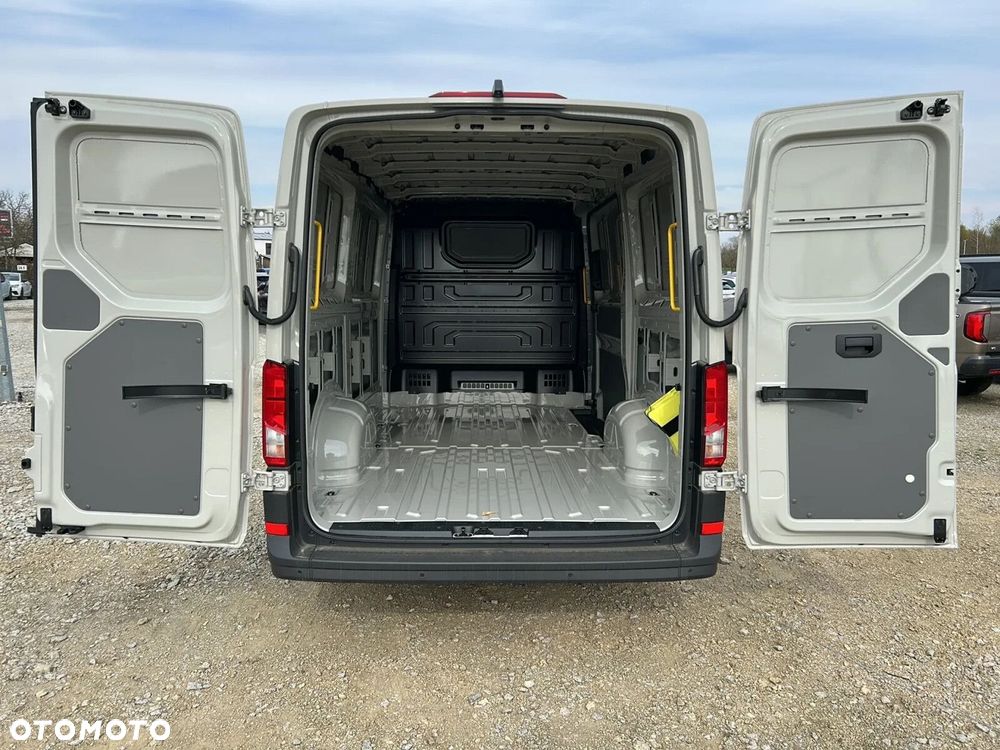 Volkswagen Crafter Volkswagen Crafter 35 Furgon AUTOMAT/L3H3, 2.0TDI 177KM, r.o. 3640 - 12