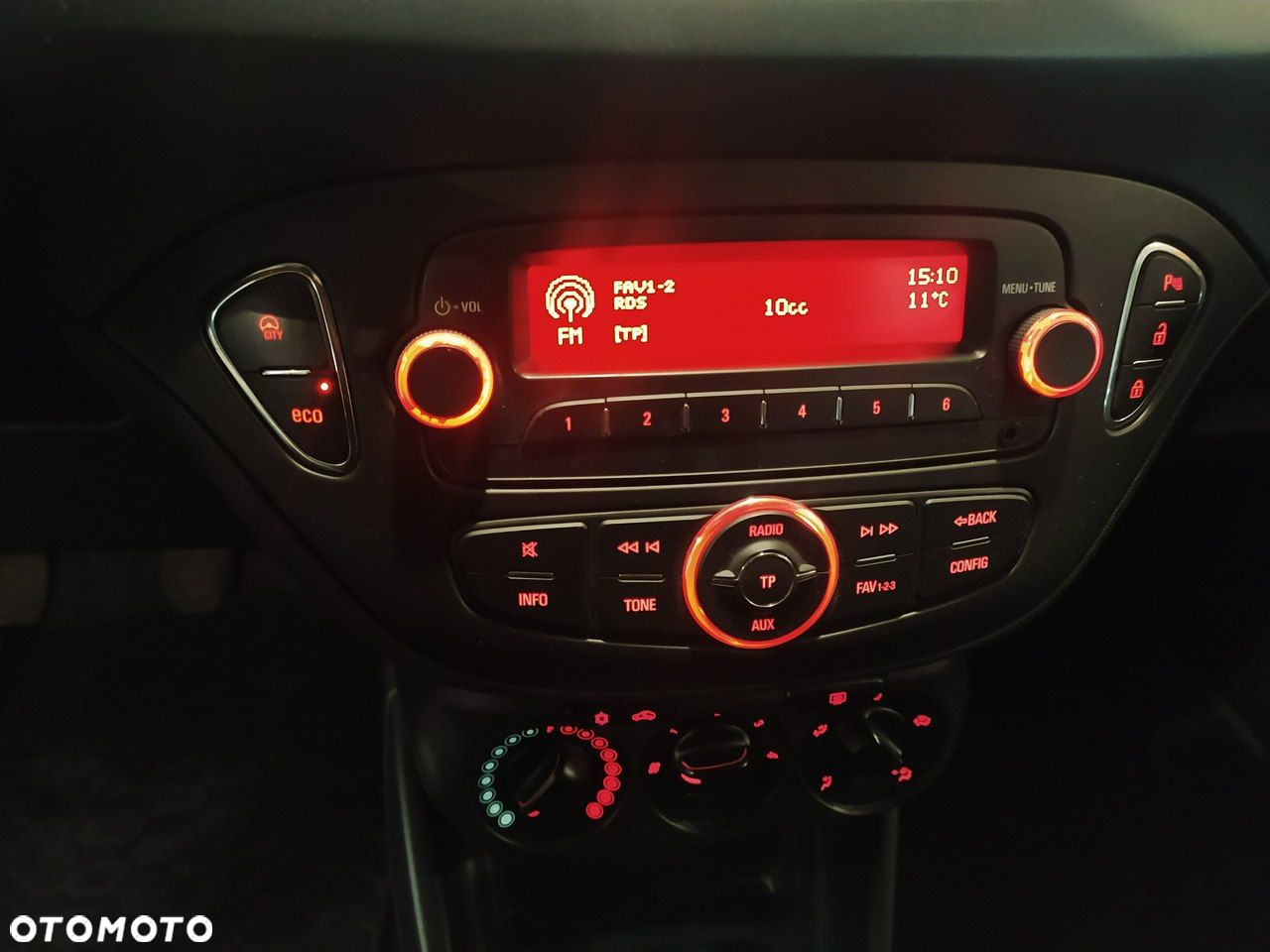 Opel Corsa 1.4 Enjoy - 10