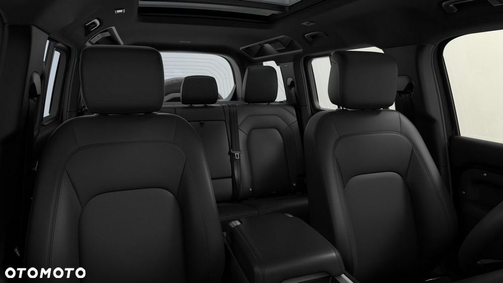 Land Rover Defender - 7