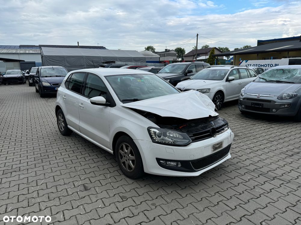 Volkswagen Polo - 1