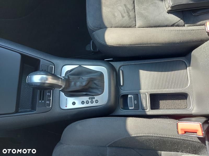 Volkswagen Tiguan 2.0 TDI DPF 4Motion BlueMotion Technology DSG Sport & Style - 8