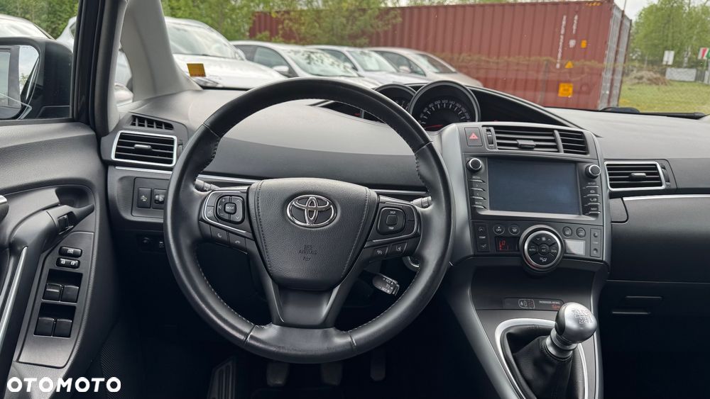 Toyota Verso 1.8 Premium EU5 7os - 35