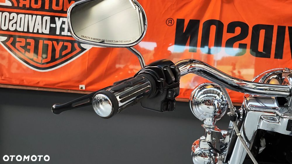 Harley-Davidson Touring Road King - 32