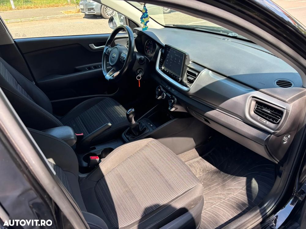 Kia Stonic 1.0 T-GDI Urban - 12