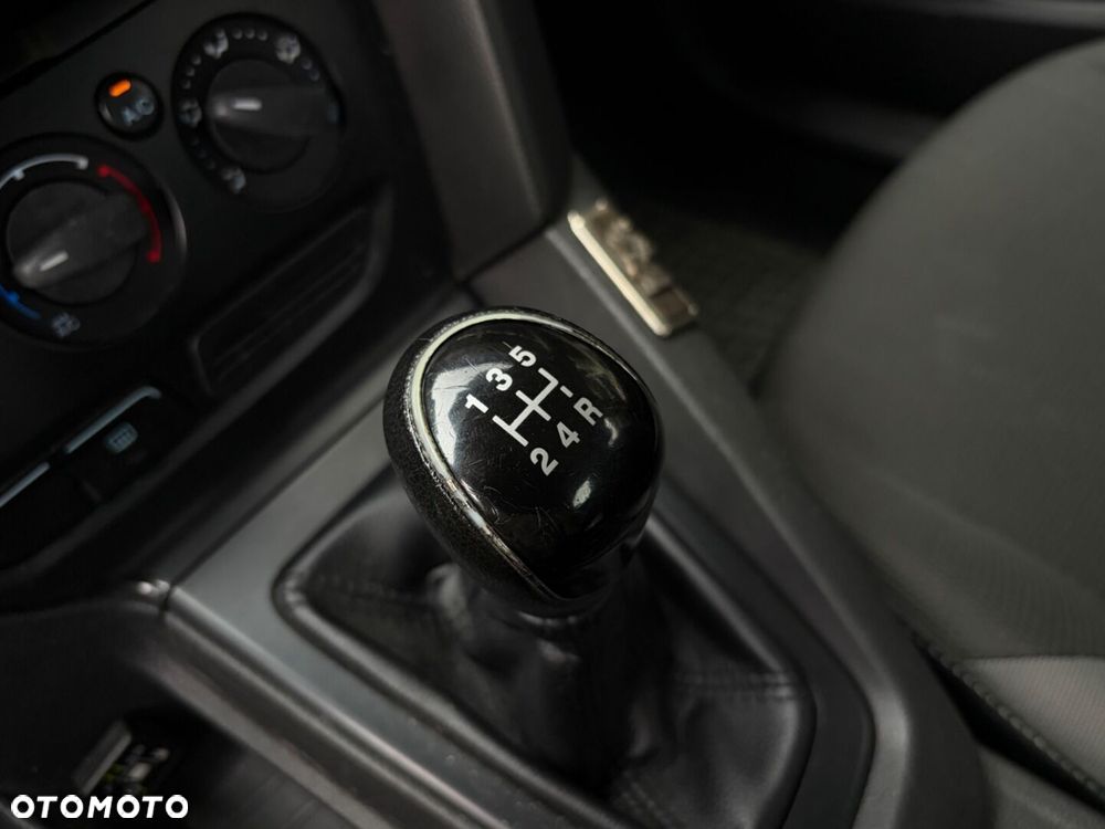 Ford Focus 1.6 Ambiente Start - 20