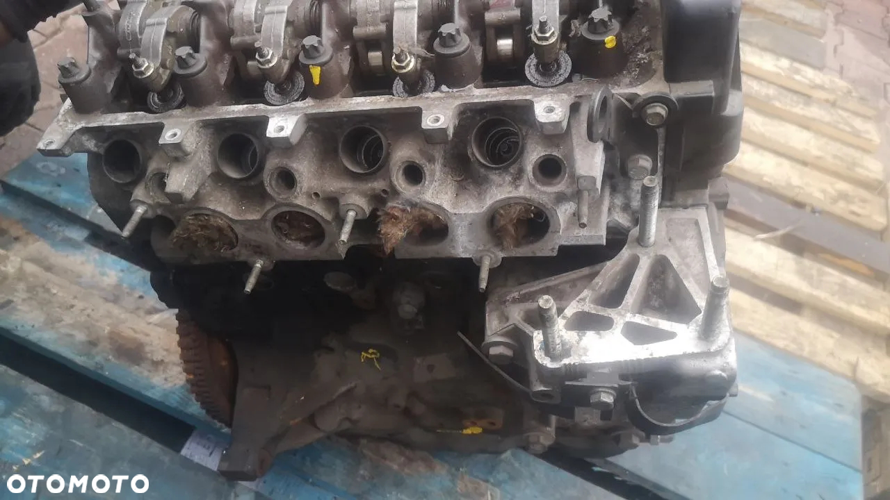 SILNIK BLOK SILNIKA NFV NFT CITROEN PEUGEOT 1.6 8V - 8
