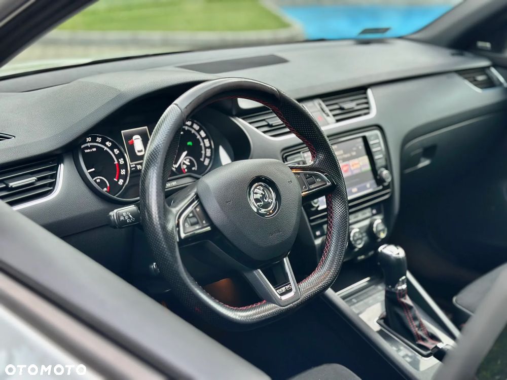 Skoda Octavia 2.0 TDI DSG RS - 17