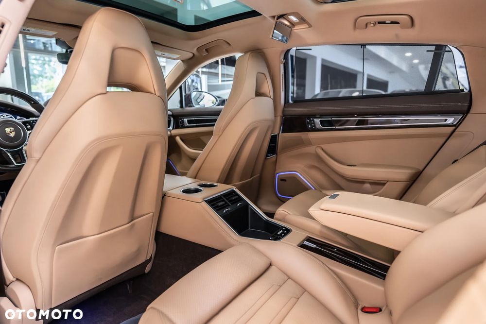 Porsche Panamera 4S GPF Executive - 32