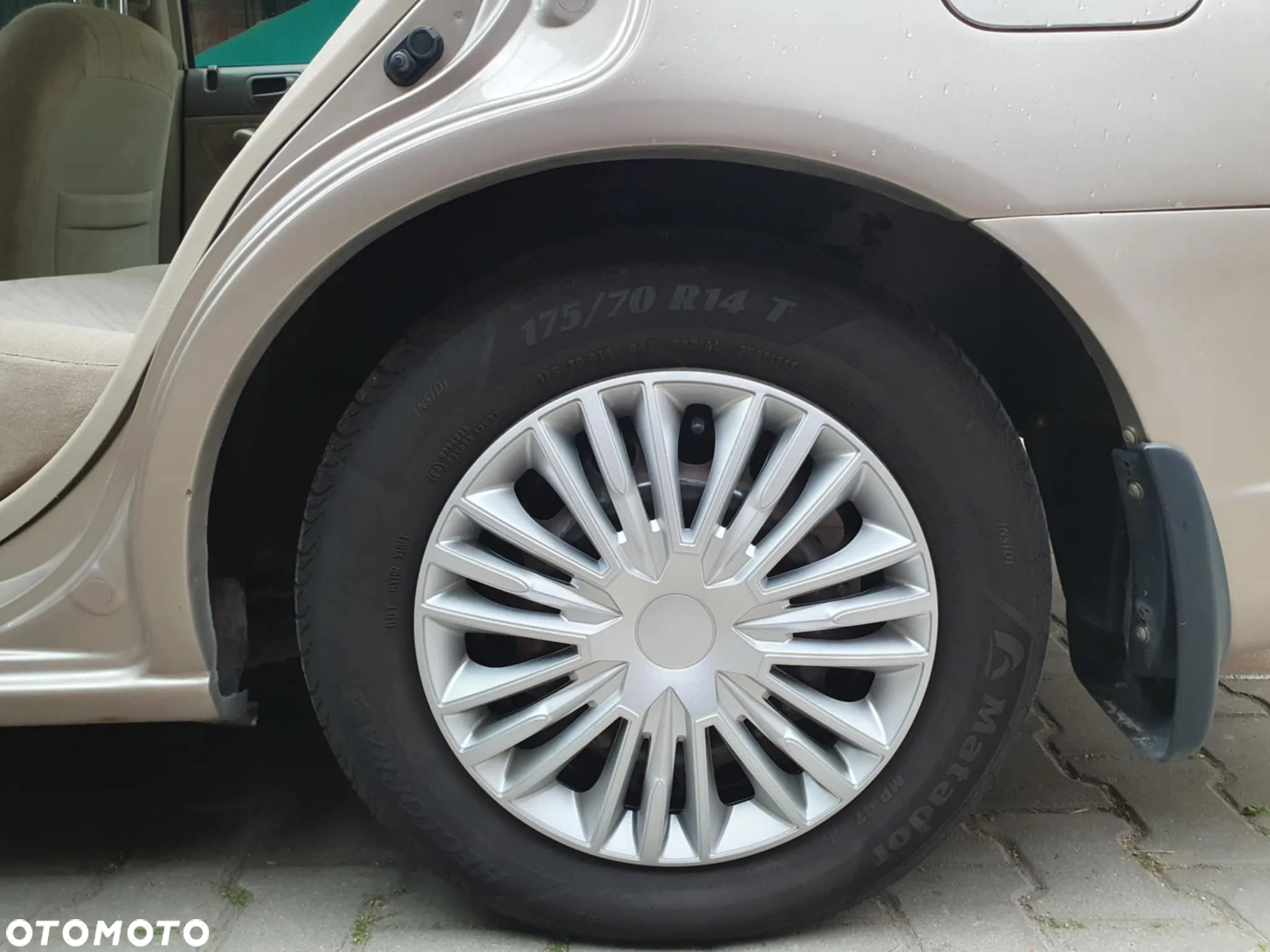 Honda Civic 1.6i LS - 16