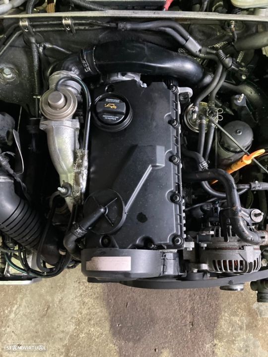 Motor VW PASSAT 1.9TDi 130cv/Ref: AVF (199.108KM) - 2