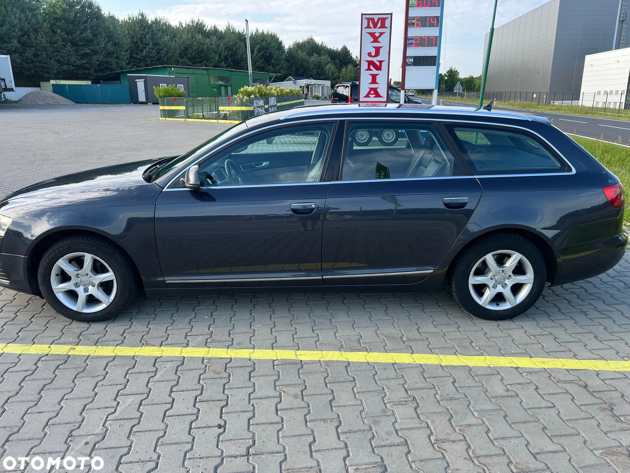 Audi A6 - 4