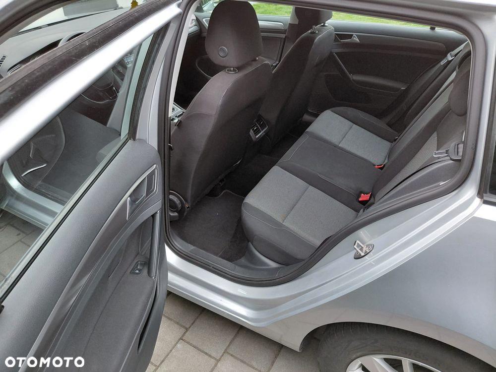 Volkswagen Golf 1.6 TDI BlueMot Comfortline - 12