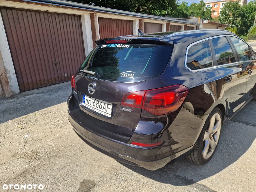Opel Astra 1.6 T Sport - 8