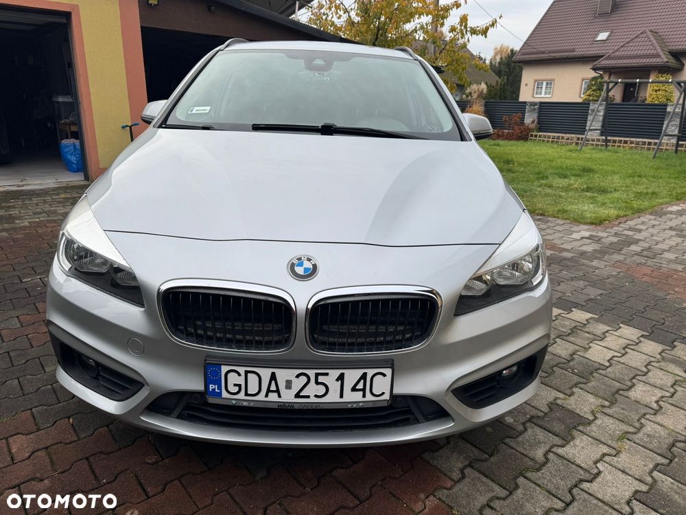BMW Seria 2 218i - 3