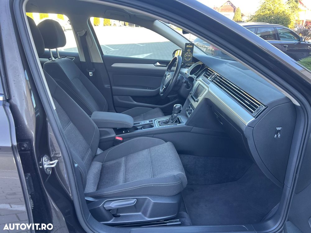 Volkswagen Passat Variant 2.0 TDI DSG Comfortline - 9