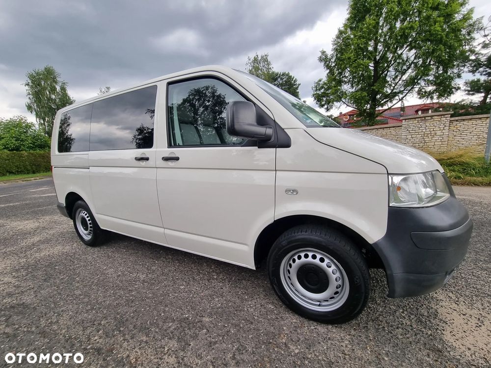 Volkswagen Transporter - 9