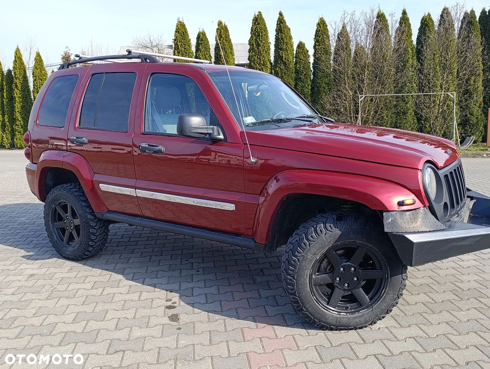 Jeep Liberty - 13