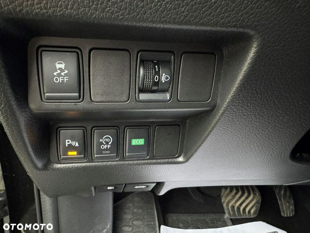 Nissan Qashqai - 14