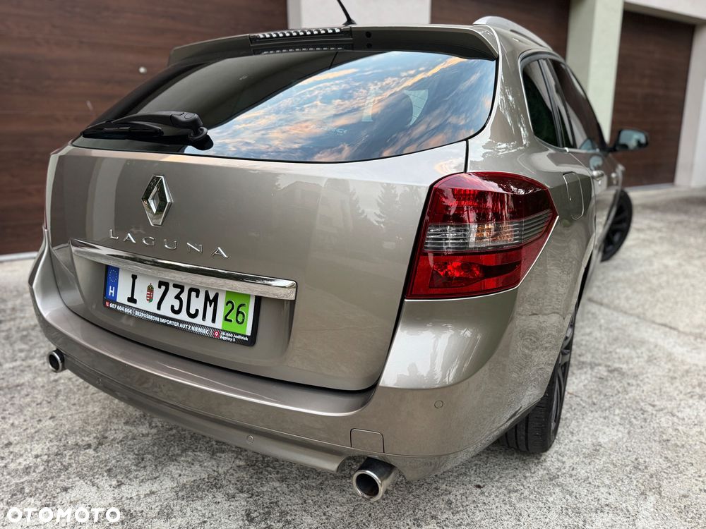 Renault Laguna 2.0 dCi Initiale - 10