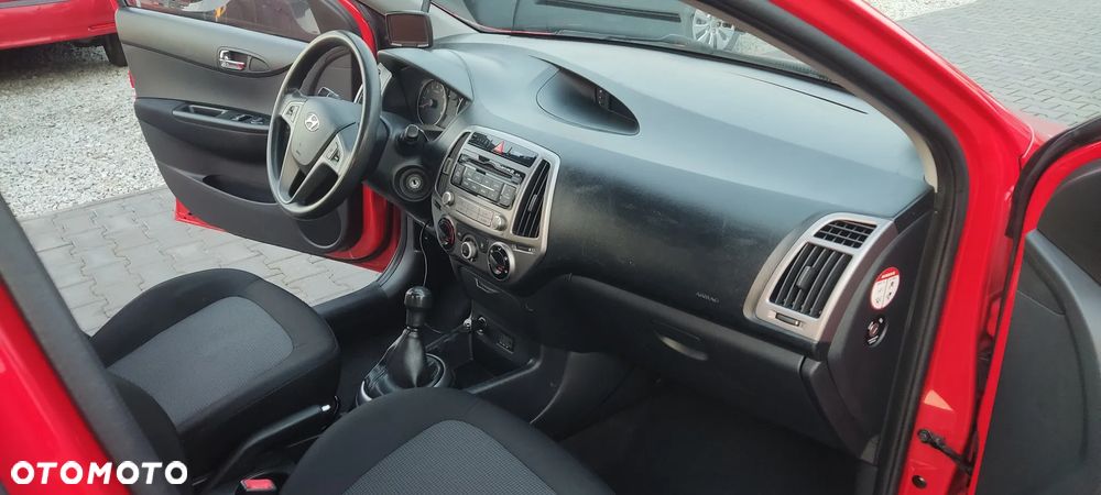 Hyundai i20 1.2 Fifa World Cup Edition - 11