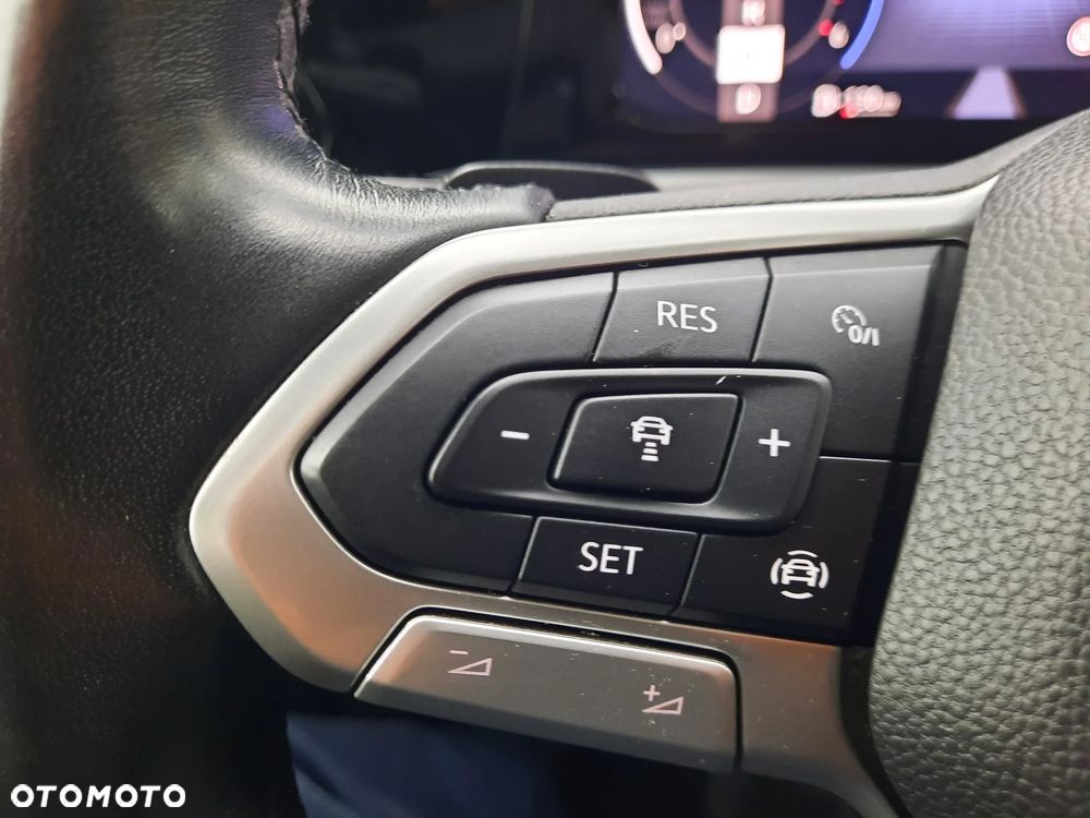 Volkswagen Golf - 29