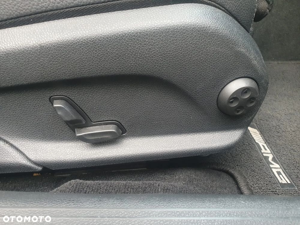 Mercedes-Benz Klasa C 200 4-Matic 9G-TRONIC - 15