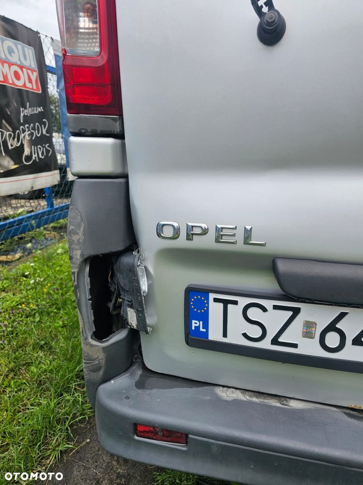 Opel Vivaro L2H1 2.9t - 12