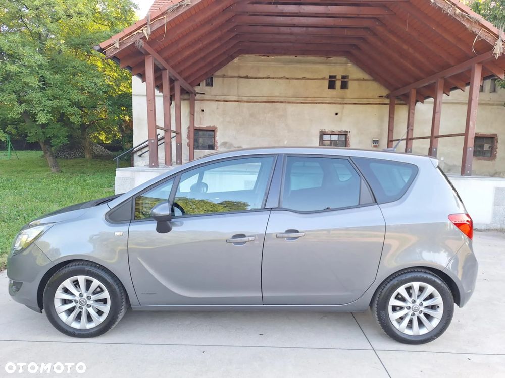 Opel Meriva 1.4 T Cosmo S&S - 26