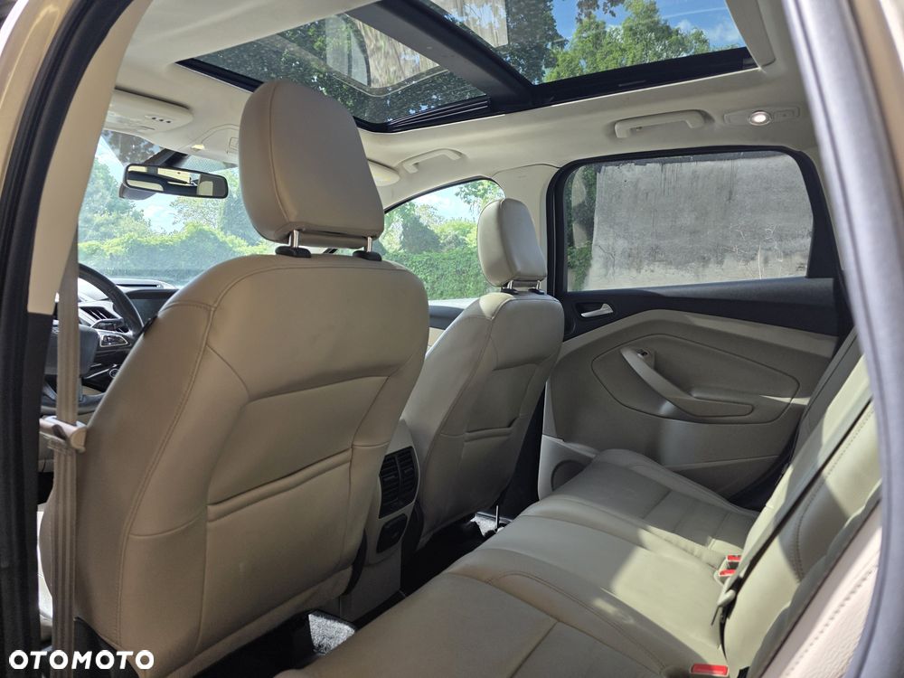 Ford Kuga - 2