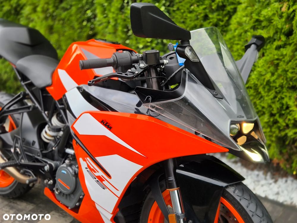 KTM RC 125 - 11