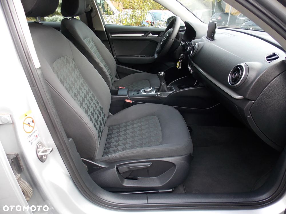 Audi A3 Sportback 1.6 TDI Attraction - 13