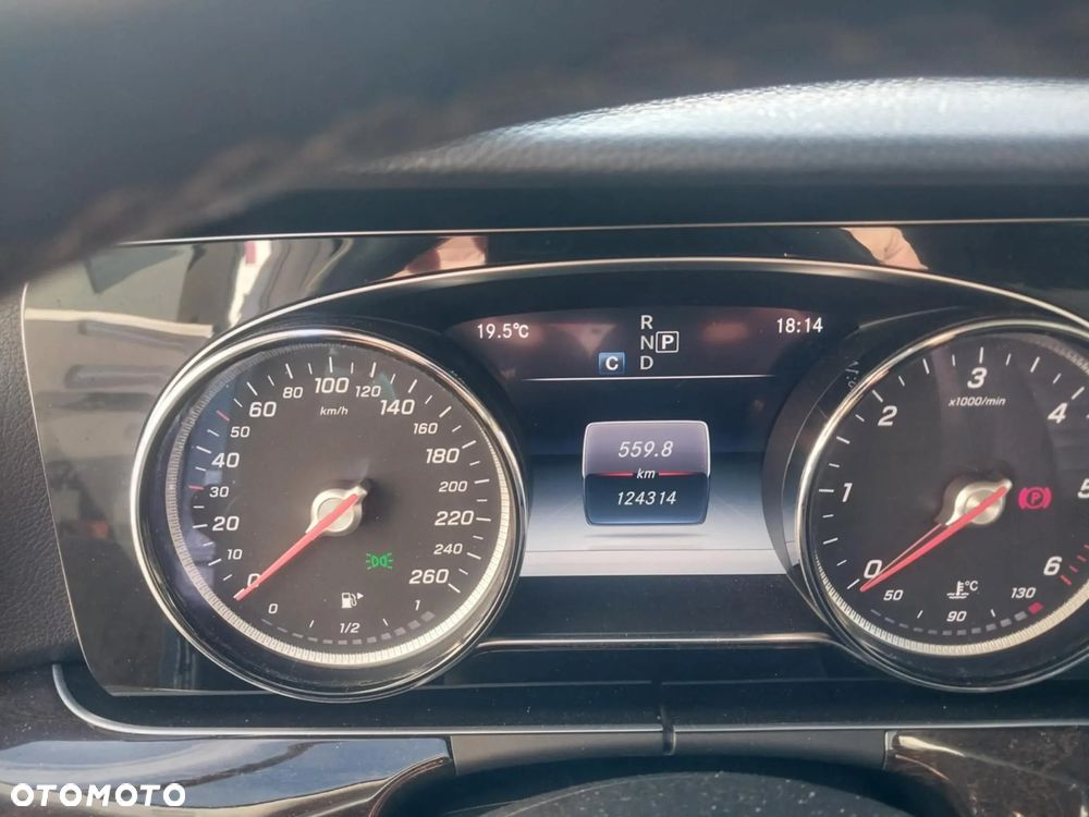 Mercedes-Benz Klasa E 220 d 9G-TRONIC - 9