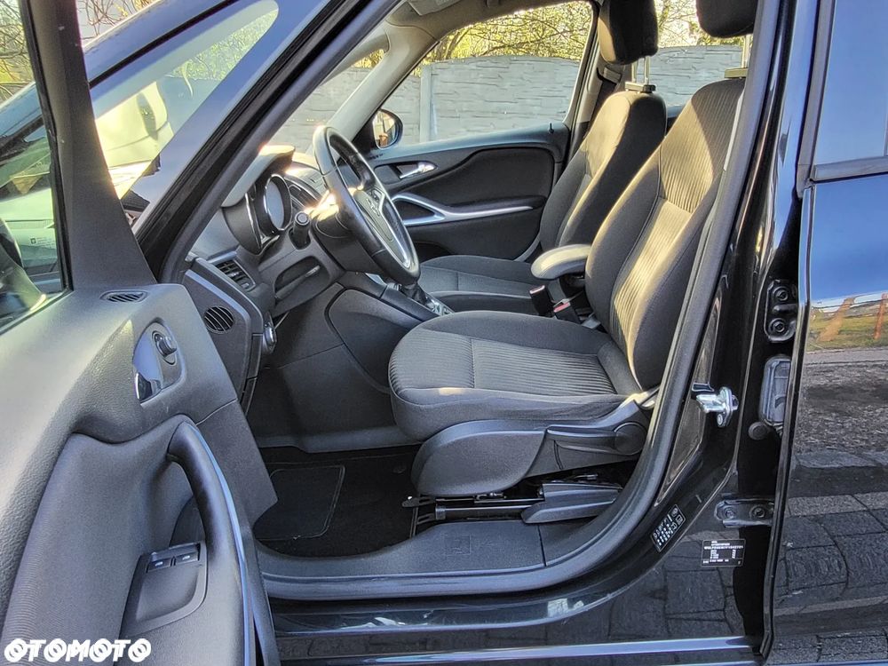 Opel Zafira 2.0 CDTI Enjoy - 22