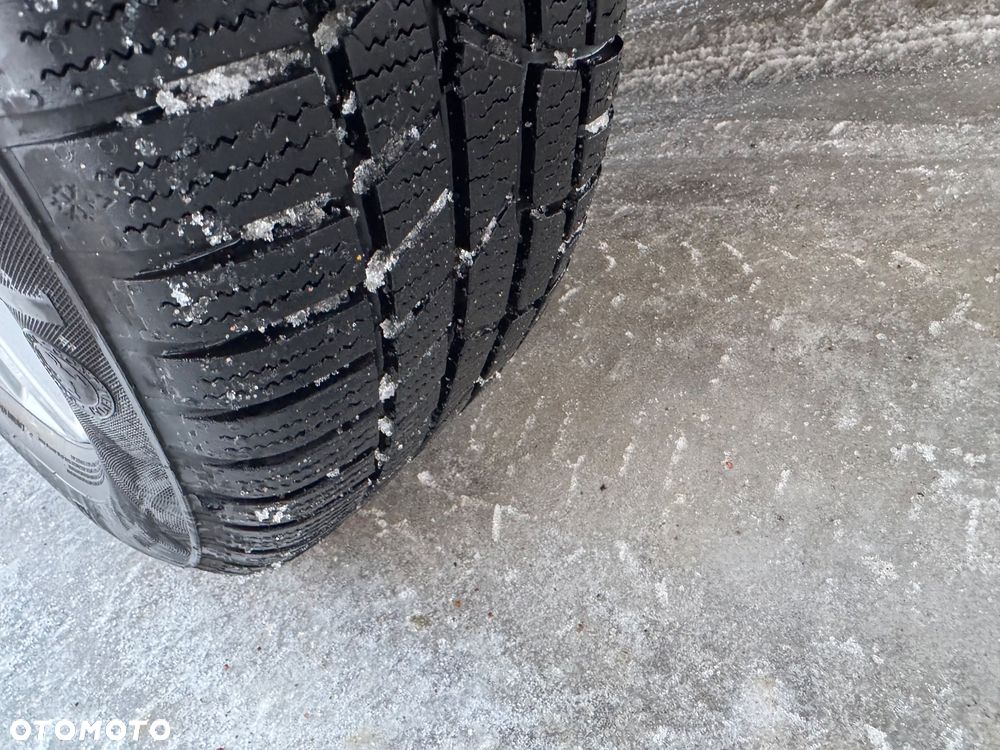 Volkswagen Passat Variant 1.4 TSI ACT (BlueMotion Technology) Highline - 17