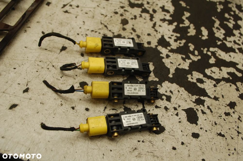 CZUJNIK SENSOR UDERZENIA 4B0959643C AUDI A3 8P SEAT SKODA VW - 1