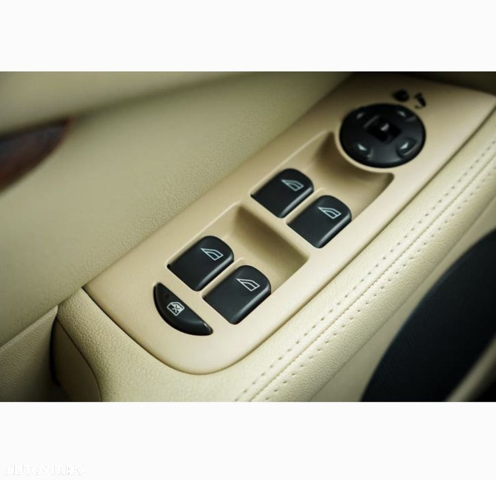 Jaguar X-Type - 12