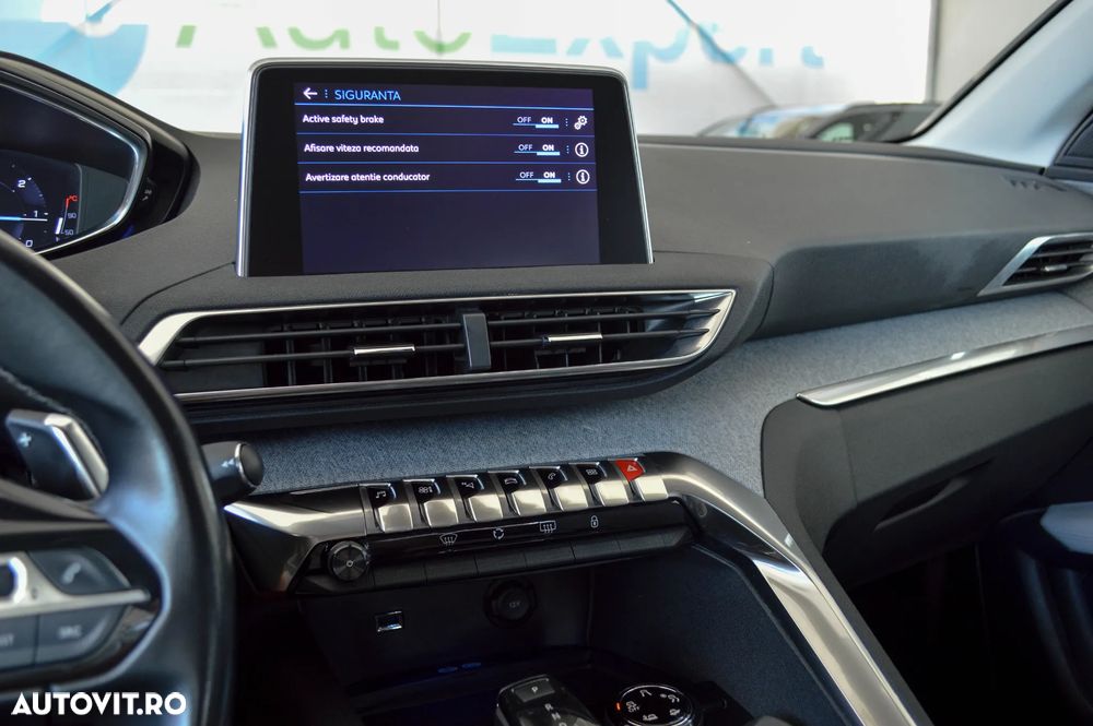 Peugeot 3008 BlueHDi 130 Stop & Start EAT8 Allure Business-Paket - 24