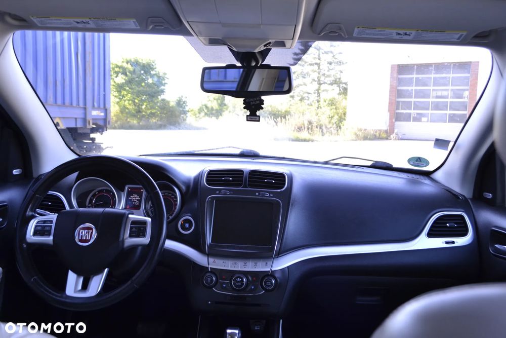 Fiat Freemont 2.0 Multijet Lounge AWD - 23