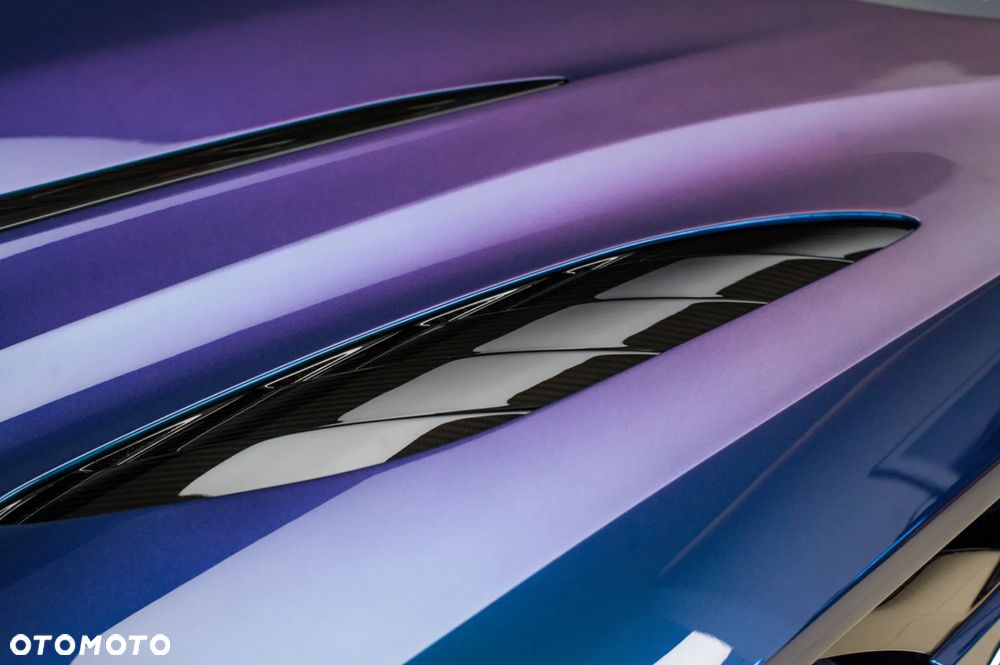 Aston Martin DBS - 13