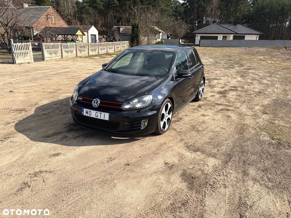 Volkswagen Golf ver-2-0-gti - 1