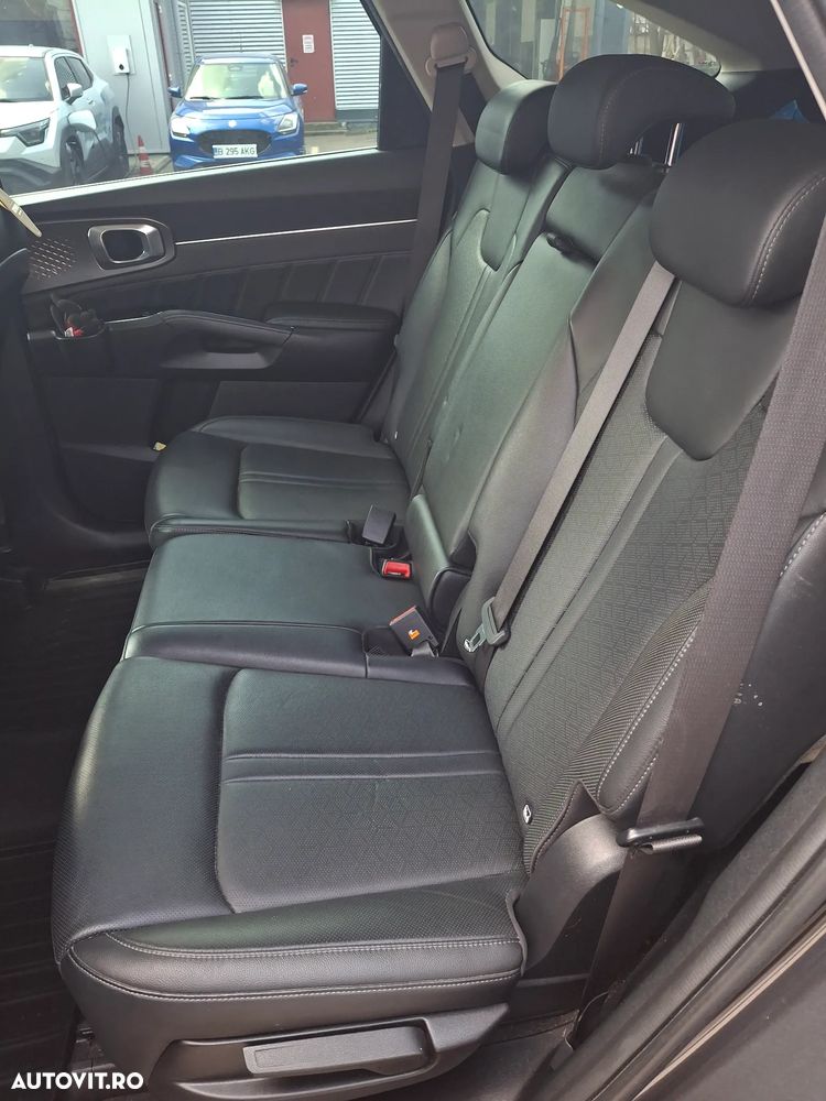 Kia Sorento 2.2 DSL 8AT 4x4 Cosmo - 26