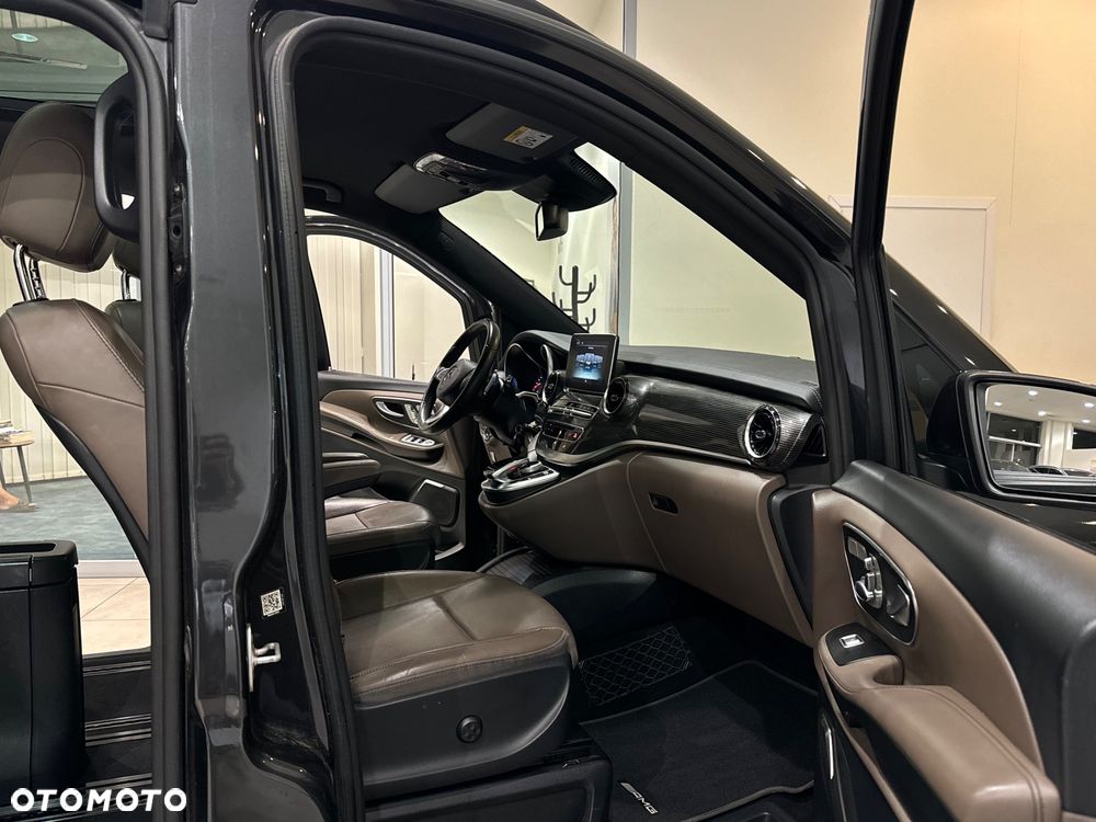 Mercedes-Benz Klasa V 300 d 4-Matic Exclusive 9G-Tronic (d³ugi) - 35