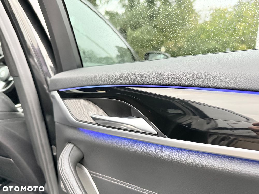 BMW Seria 5 520d Sport Line - 26