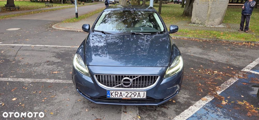 Volvo V40 T3 Drive-E Inscription - 1