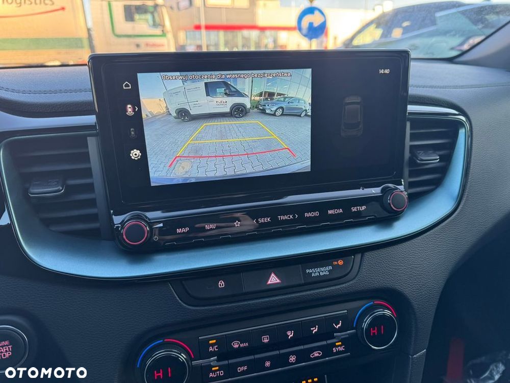 Kia XCeed - 12