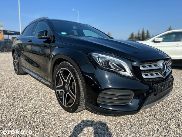 Mercedes-Benz GLA 180 7G-DCT AMG Line