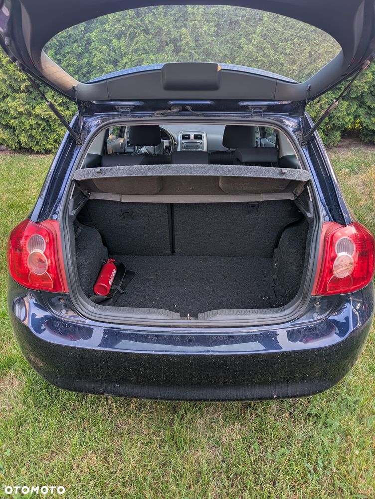 Toyota Auris 1.4 VVT-i Luna - 22